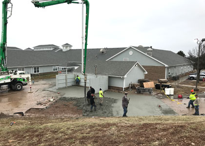 Laying concrete